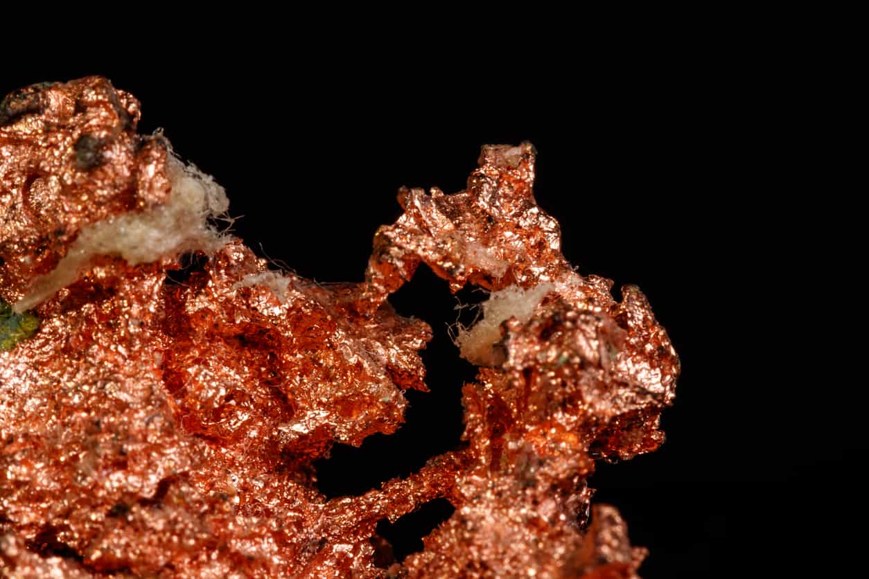 Copper rises to over 1-week high on demand rebound in China