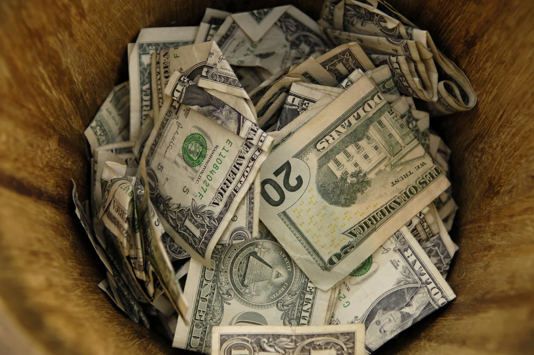 Making a weak dollar "great" again